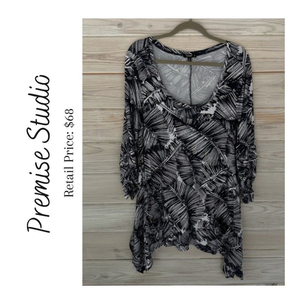 Premise Studio Navy & White Asymmetrical Tunic